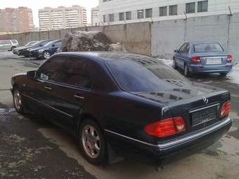 1998 Mercedes-Benz E-Class Images