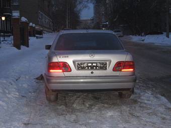 1998 Mercedes-Benz E-Class Photos