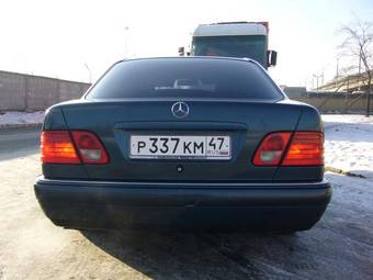 1998 Mercedes-Benz E-Class Pictures