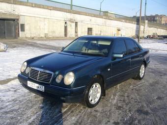 1998 Mercedes-Benz E-Class Pictures