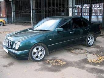 1998 Mercedes-Benz E-Class Pictures