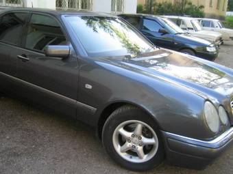 1998 Mercedes-Benz E-Class Pictures