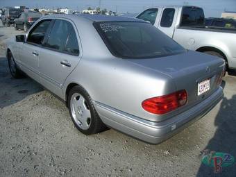 1998 Mercedes-Benz E-Class Pictures