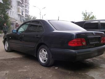 1998 Mercedes-Benz E-Class Photos