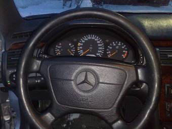 1998 Mercedes-Benz E-Class Images