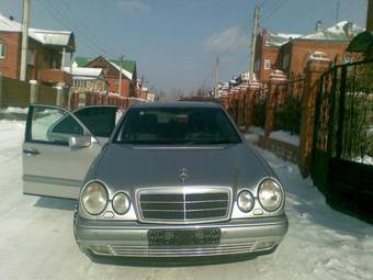 1998 Mercedes-Benz E-Class Pictures