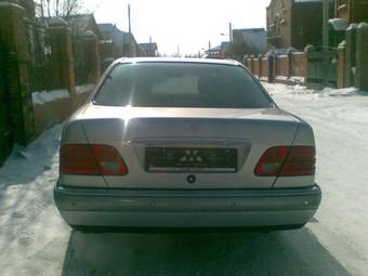 1998 Mercedes-Benz E-Class Photos