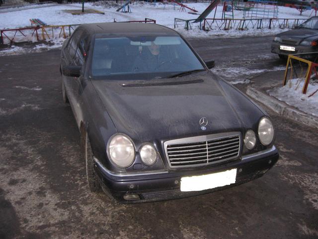 1998 Mercedes-Benz E-Class