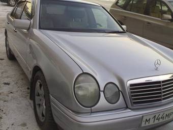 1998 Mercedes-Benz E-Class Images