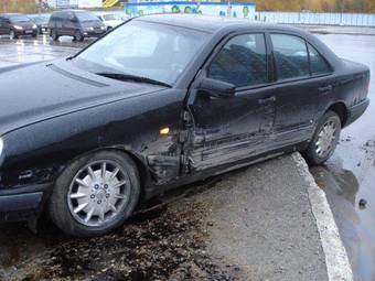 1998 Mercedes-Benz E-Class Pics