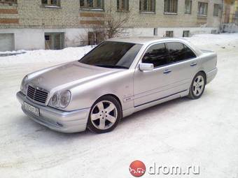 1998 Mercedes-Benz E-Class Pictures