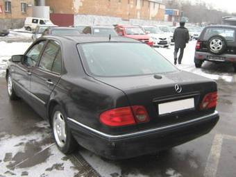1998 Mercedes-Benz E-Class Pictures