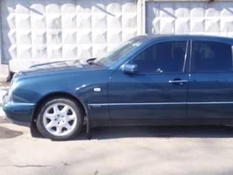 1998 Mercedes-Benz E-Class Photos