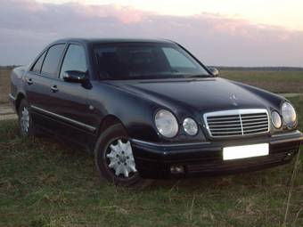 1998 Mercedes-Benz E-Class Images