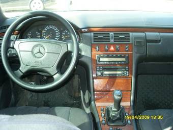1998 Mercedes-Benz E-Class Images