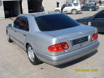 1998 Mercedes-Benz E-Class Pictures