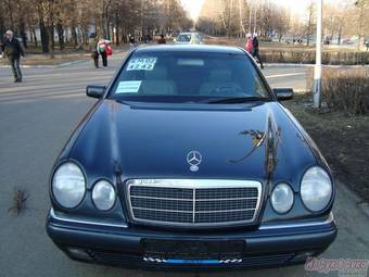 1998 Mercedes-Benz E-Class Pics