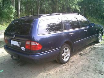 1998 Mercedes-Benz E-Class Photos