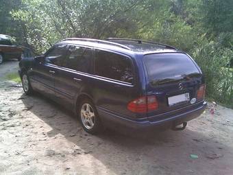 1998 Mercedes-Benz E-Class Pictures