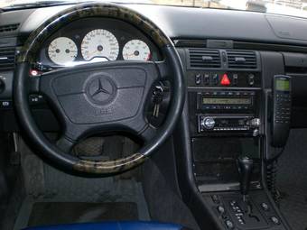 1998 Mercedes-Benz E-Class Photos