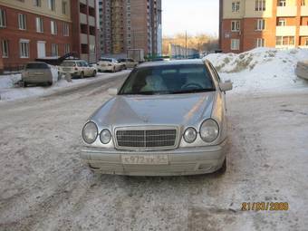 1998 Mercedes-Benz E-Class Pictures