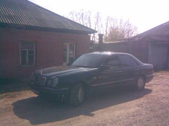 1998 Mercedes-Benz E-Class Photos
