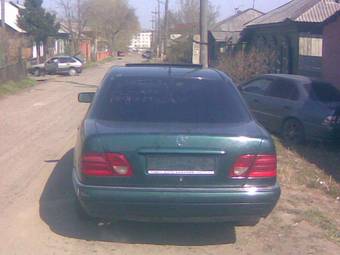 1998 Mercedes-Benz E-Class Pictures