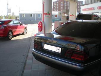 1998 Mercedes-Benz E-Class Photos
