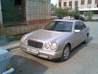 1998 Mercedes-Benz E-Class Photos