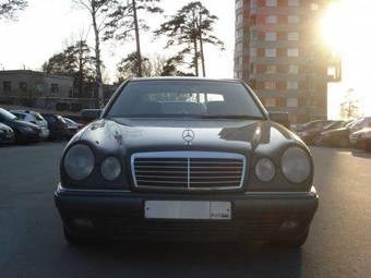 1998 Mercedes-Benz E-Class Images