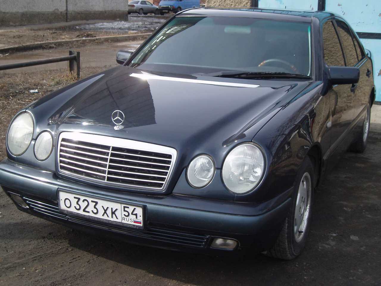 1998 Mercedes-Benz E-Class