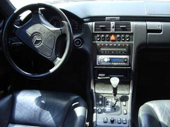 1998 Mercedes-Benz E-Class Photos