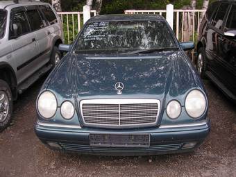 1998 Mercedes-Benz E-Class Pictures