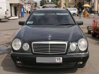 1998 Mercedes-Benz E-Class Photos