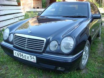 1998 Mercedes-Benz E-Class Photos