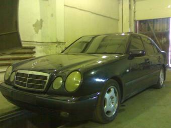 1998 Mercedes-Benz E-Class Photos