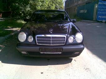 1998 Mercedes-Benz E-Class Photos
