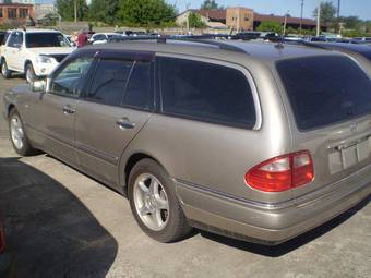 1998 Mercedes-Benz E-Class Pictures