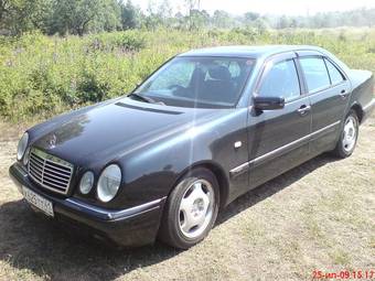 1998 Mercedes-Benz E-Class Photos