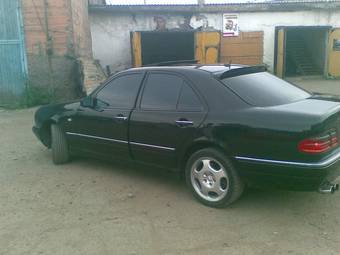 1998 Mercedes-Benz E-Class Photos