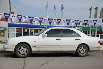 1998 Mercedes-Benz E-Class Photos