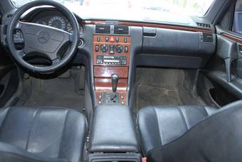 1998 Mercedes-Benz E-Class Pictures
