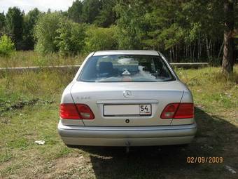 1998 Mercedes-Benz E-Class Pics