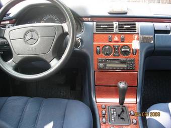 1998 Mercedes-Benz E-Class Photos