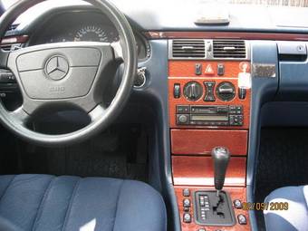 1998 Mercedes-Benz E-Class Photos