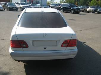 1998 Mercedes-Benz E-Class Photos