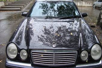 1998 Mercedes-Benz E-Class