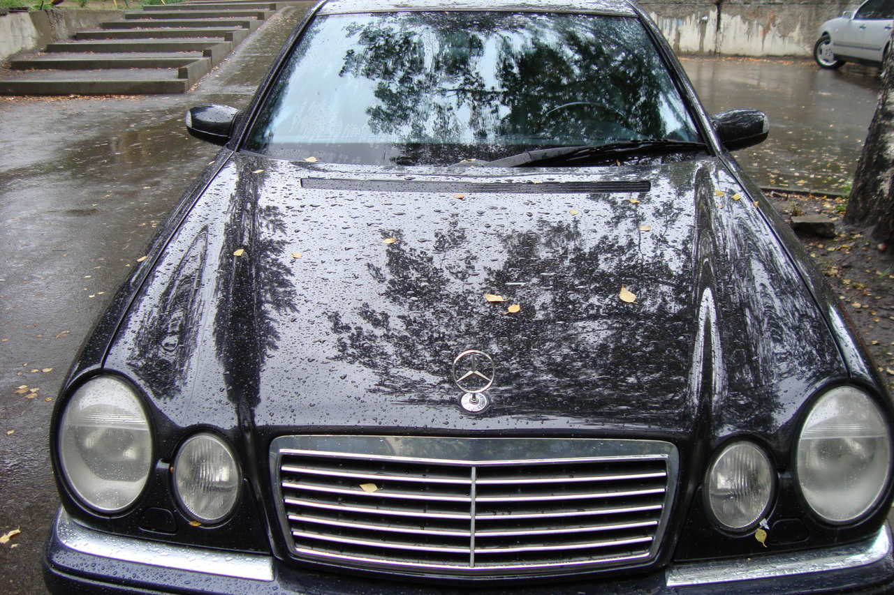 1998 Mercedes-Benz E-Class