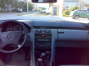 1998 Mercedes-Benz E-Class Wallpapers