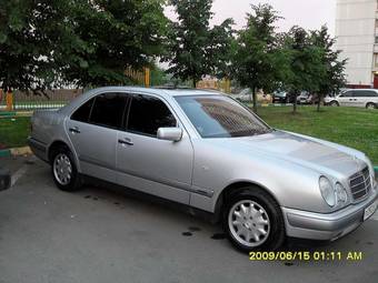 1998 Mercedes-Benz E-Class Photos